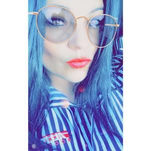 Meet your Posher, Ana